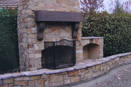 How to Build an Outdoor Fireplace