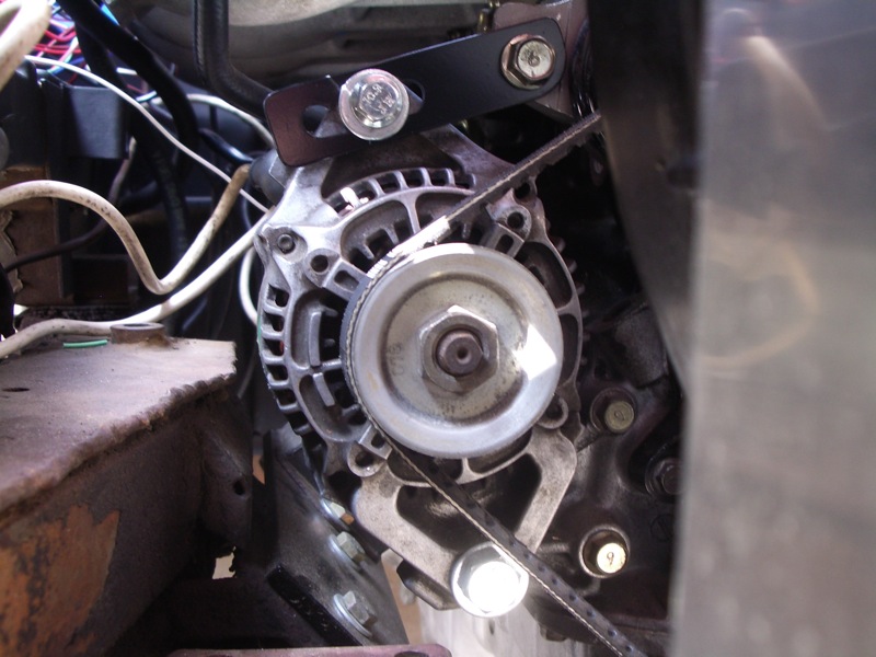 How to Maintain a Car Alternator