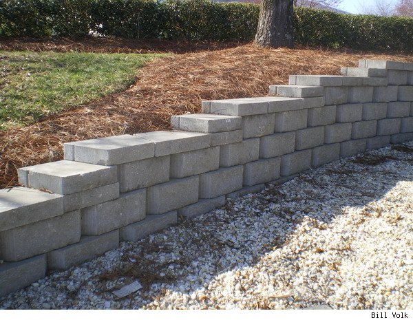 How to Build a Retaining Wall