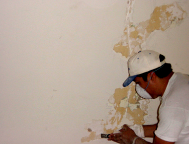 How to Repair Plaster Cracks