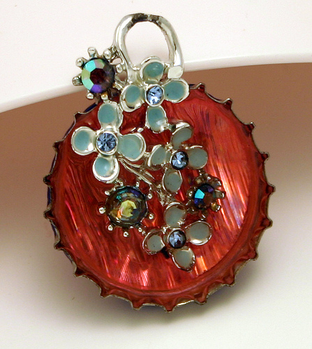 How to Make Bottle Cap Jewelry