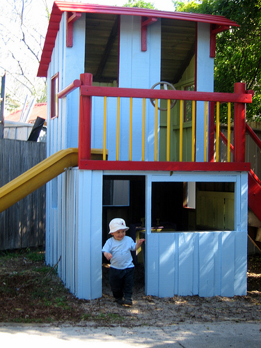 How to Build a Cubby House